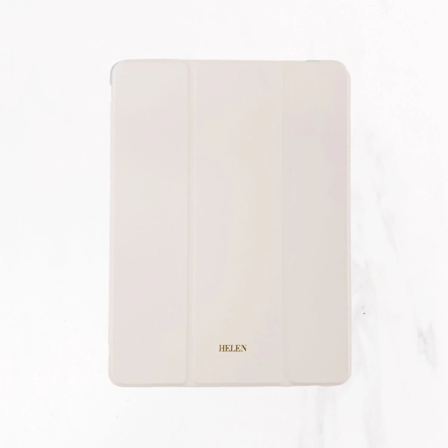 This transparent, sleek and lightweight iPad Magnetic Hard Shell